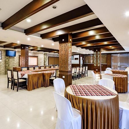Hotel Shiv Vilas Bhopal Buitenkant foto